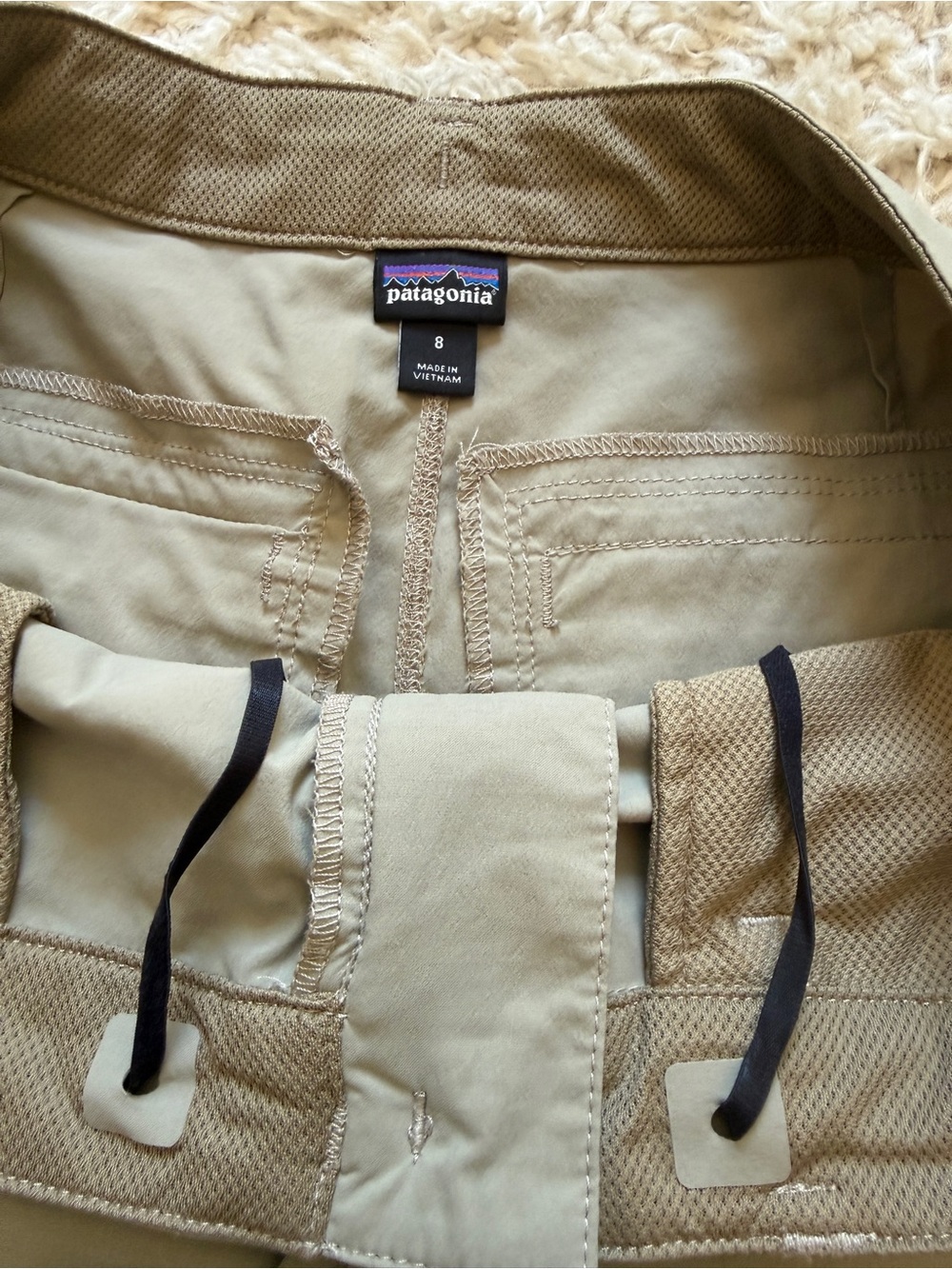 Patagonia Women's Tan Quandry Shorts 5”. Interior sizer. Stretchy & Comfy. Sz 8 - Picture 6 of 10